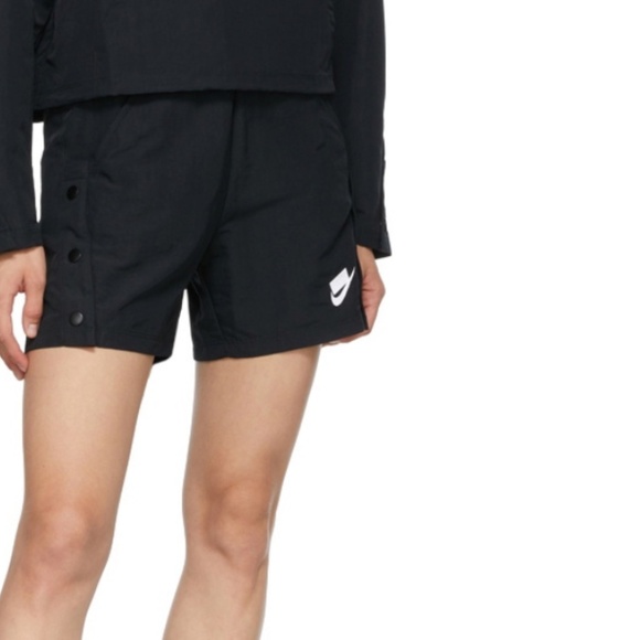 NWOT Black Nike High-Rise NSW Shorts - Picture 2 of 4